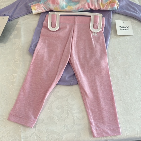 Hurley 3 piece bodysuit set. 9 months. - Picture 4 of 7